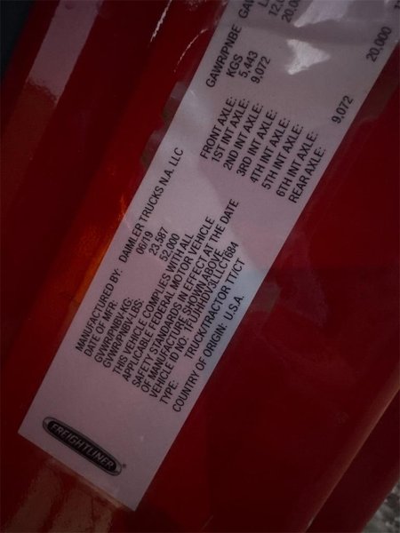 2020 Freightliner Cascadia 1FUJHHDV3LLLC1684