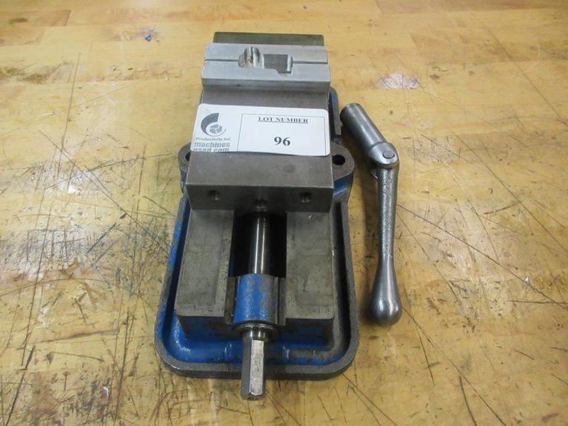 Kurt D40 4&quot; Machine Vise with Handle and Aluminum Jaws- Auction Item