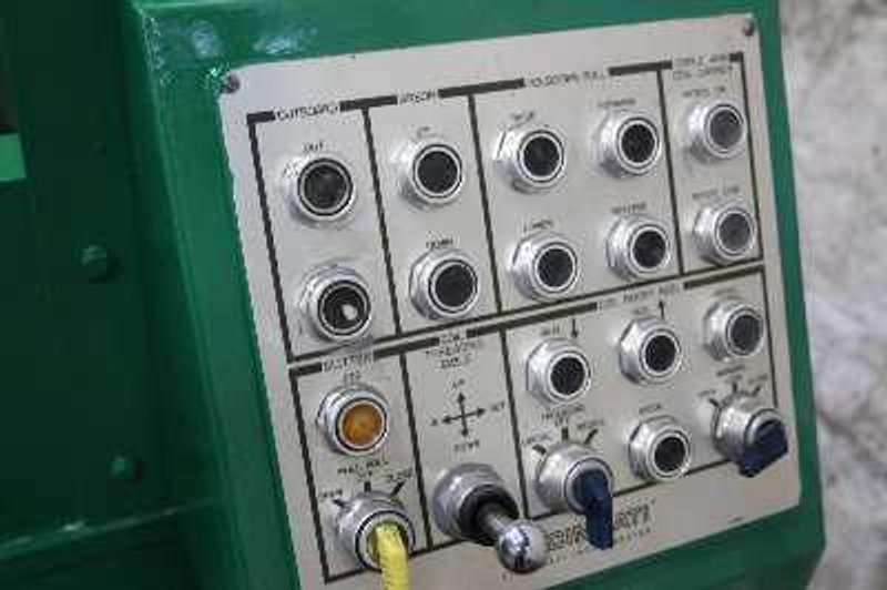 60&quot; WIDE X 30,000 LB X 7&quot; ARBOR CINCINNATI SLITTING LINE: STOCK #12923