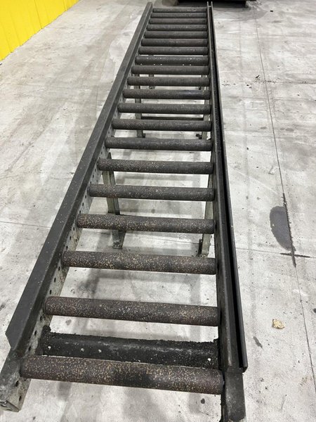 18&quot; X 115&quot; ROLLER CONVEYOR: STOCK #20609