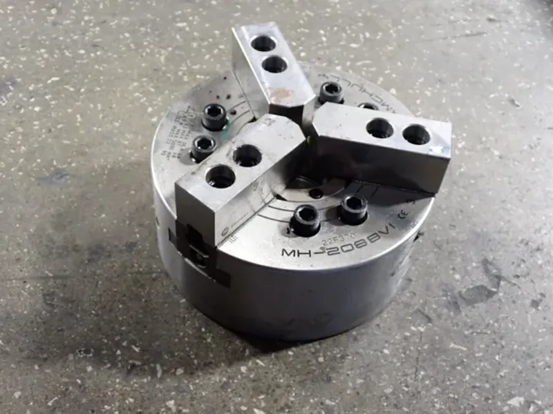 SAMCHULLY 9" 9" 3 JAW CHUCK  -  MH-208BVI