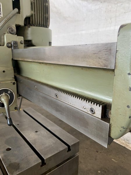 UCIMU R 915 L 30-40 RADIAL ARM DRILL. STOCK # 0254224