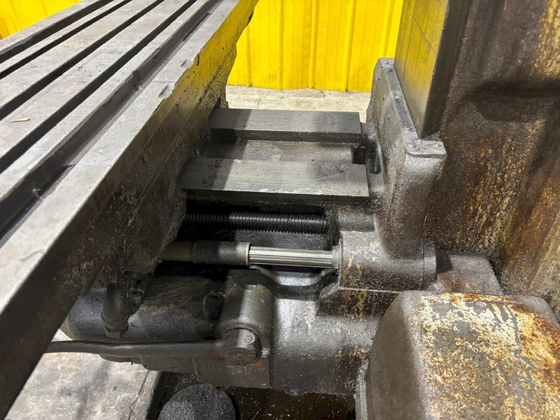 #3CH KEARNEY &amp; TRECKER K&amp;T HORIZONTAL MILL: YOBRO #24538