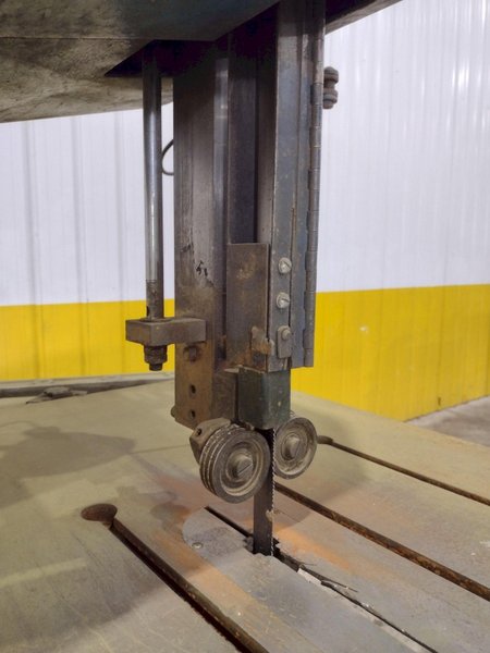 60&quot; DOALL MODEL #60-3 DEEP THROAT VERTICAL CONTOUR BANDSAW: STOCK #23680