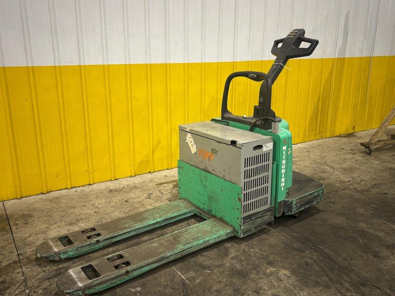 6,000 LBS MITSUBISHI PMWR30 RIDE ON ELECTRIC PALLET JACK: YOBRO #24340