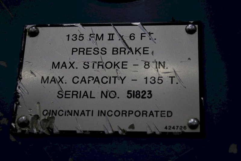 135 TON X 8' CINCINNATI MDL 135FMII HYDRAULIC PRESS BRAKE: STOCK #75067