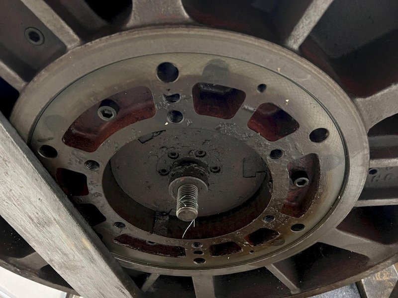 Samchully HC40 3-Jaw VTL Closed Nose Hydraulic Power Chuck 520mm Plain Back