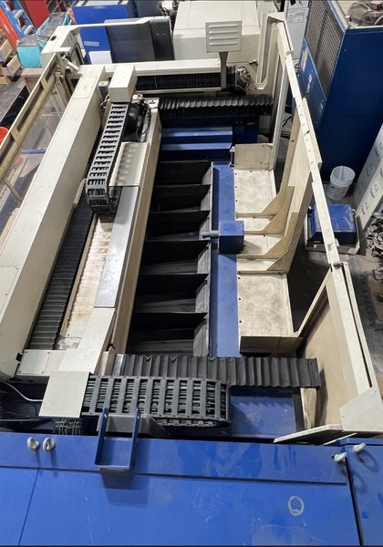 3000 Watt Trumpf Trumatic L2530 CO2 Laser, 2001 – 4′ x 8′ Table
