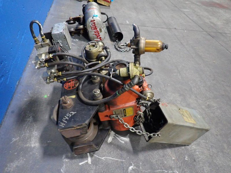 GARDNER DENVER 8800 LBS HOIST