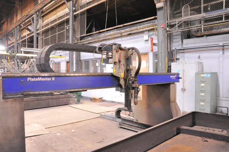 USED MESSER 8' X 30' PLATE MASTER II 400 AMP HIGH-DEFINITION CNC PLASMA CUTTING SYSTEM