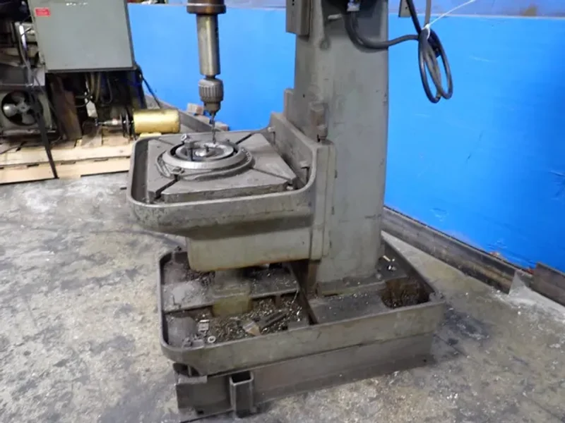 CINCINATTI BICKFORD 21" DRILL PRESS