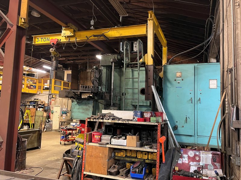  Summit SC2000 80&quot; Manual Vertical Boring Mill