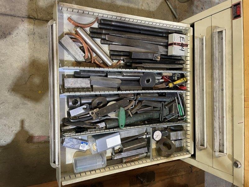  ROCKFORD SA20 Slotter. Used condition. Max Dia. Head: 28.0, Stroke: 22.0, Power: 10.0
Missing Newall Display, 2 axis Encoders installed, Comes with Tool Cabinet and Tooling as shown in pictures.  Age not confirmed, believed to be 97.  Located Edmonton AB