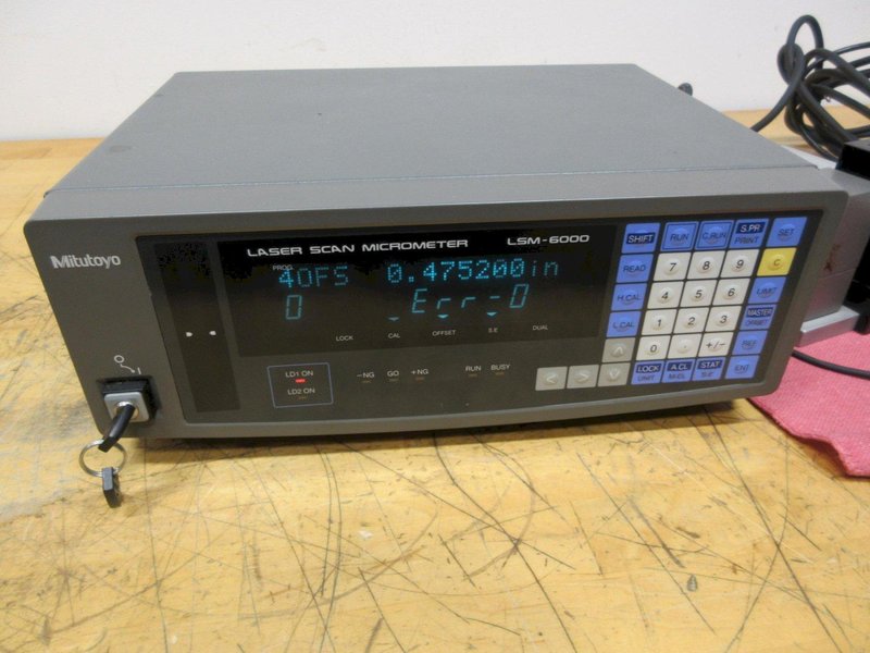 Mitutoyo Laser Scan Micrometer with Measuring LSM-501 and Display Unit LSM-6000- Auction Item