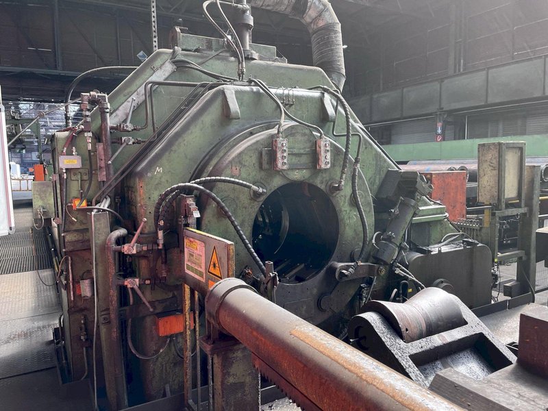 CALOW BAR PEELING MACHINE