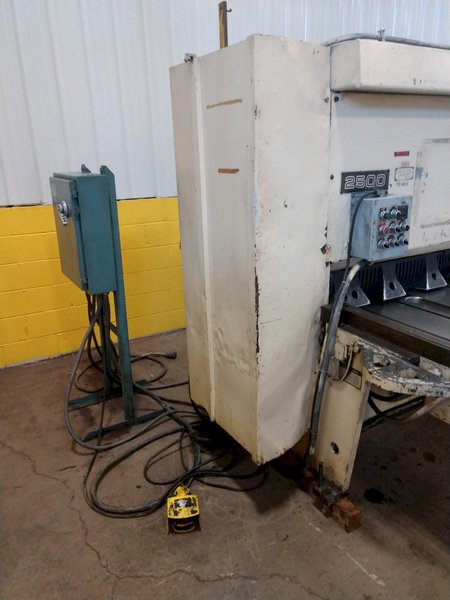 10' x 1/4" CINCINNATI MODEL #2500 CNC HYDRAULIC POWER SHEAR WITH FRONT &amp; BACK GAUGING: STOCK 12587