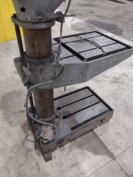 30" SUMMIT MODEL #59R GEARED HEAD DRILL PRESS WITH POWER FEED: STOCK #20753