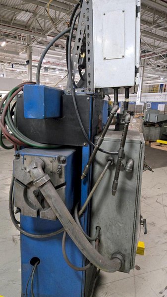 BRITISH FEDERAL 360 KVA SPOT WELDER 100 THERMAL KVA 440 VOLT USED