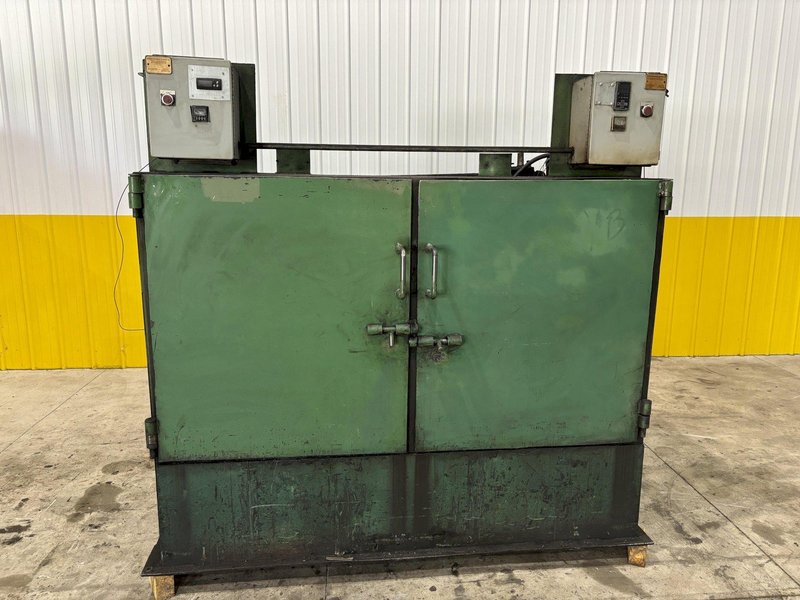 1998 DAYTON DUAL ZONE GAS POWERED PRE-HEAT DIE OVEN, WITH DIGITAL TEMP CONTROLLER: STOCK #20823