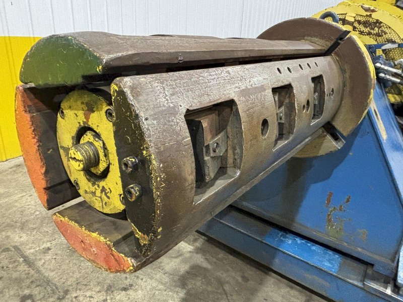 10,000 LB X 36” YODER MOTORIZED UNCOILER COIL REEL: STOCK #22950