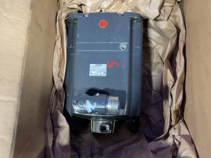 SIEMENS 5000 RPM SIMOTICS S-1FK7 SYNCHRONOUS SERVO MOTOR   -  1FK7103-2AF71-1CH1