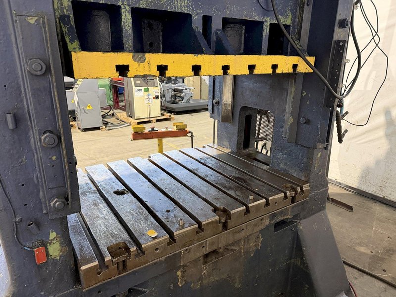 160 TON MINSTER 50-6 1/2-54 STRAIGHT SIDE DOUBLE CRANK PRESS. STOCK # 0470124