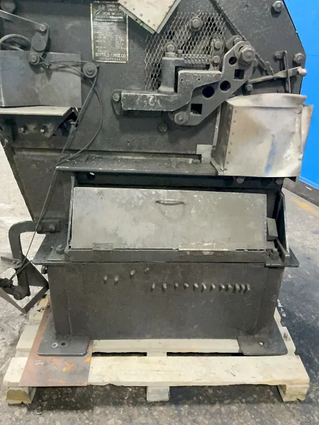 BUFFALO UNIVERSAL IRON WORKER  -  ARMOR PLUS UNIVERSAL