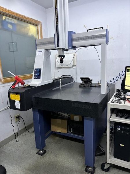 5.7.4 Mitutoyo Crysta Plus M574 CMM, 2012 – Available Immediately