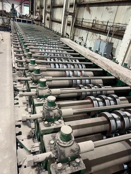 36&quot; HI-RIB 7.2 TYPE PANEL RAFTED ROLLFORMER LINE;  INCLUDES UNCOILER, FLYING SHEAR &amp; STACKER: YOBRO #24156
