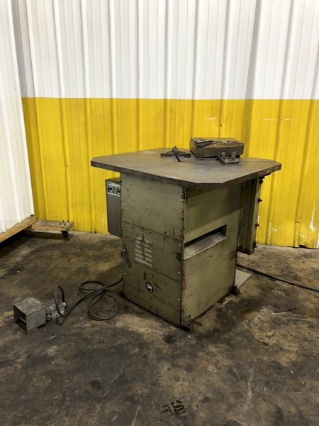 10&quot; X 10&quot; X 1/8&quot; SAFAN MODEL CN 250X3 POWER NOTCHER: STOCK #19215