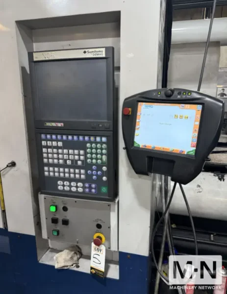 1100 TON 139 OZ VAN DORN MODEL 1100-6800 CALIBER INJECTION MOLDING MACHINE MFG 2004