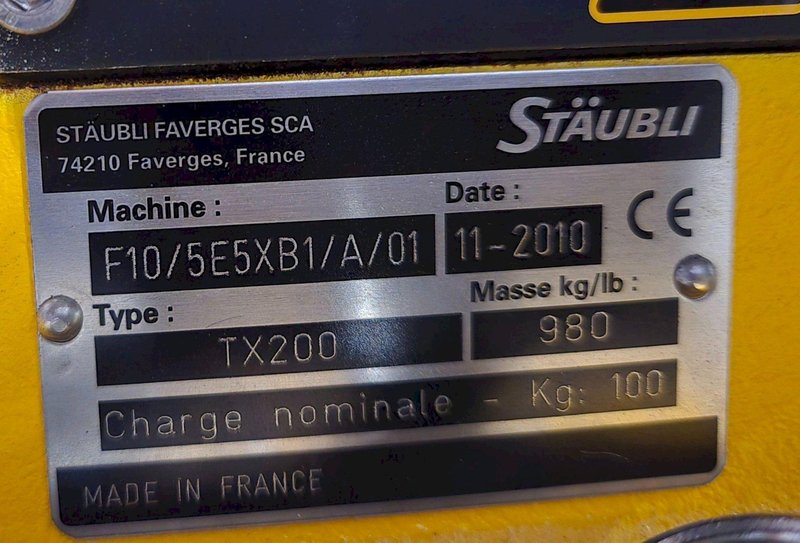 STAUBLI TX200 / CS8C TX200 ROBOT ARM AND CABINET USED