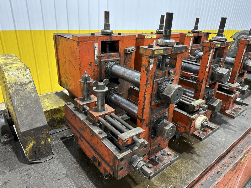 3 STAND X 2.5&quot; X 12&quot; ROLLSPACE DAHLSTROM MODEL 500-10-OB ROLLFORMER: STOCK #22622