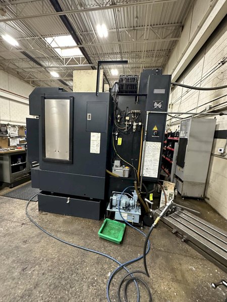 MAKINO V-56 HIGH SPEED CNC VERTICAL MACHINING CENTER