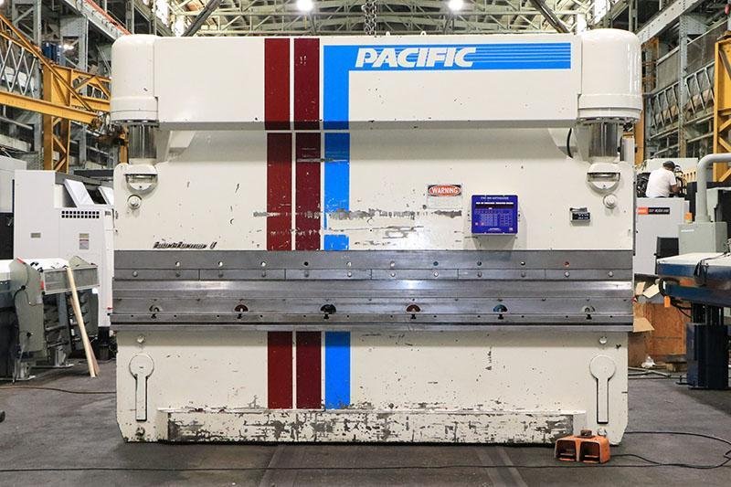 230 Ton x 12 ft. Pacific Hydraulic Press Brake Model FF 230-12 I