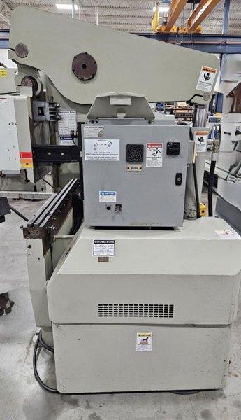 1997 Accurpress 710010 Hydraulic Press Brake (#5902)