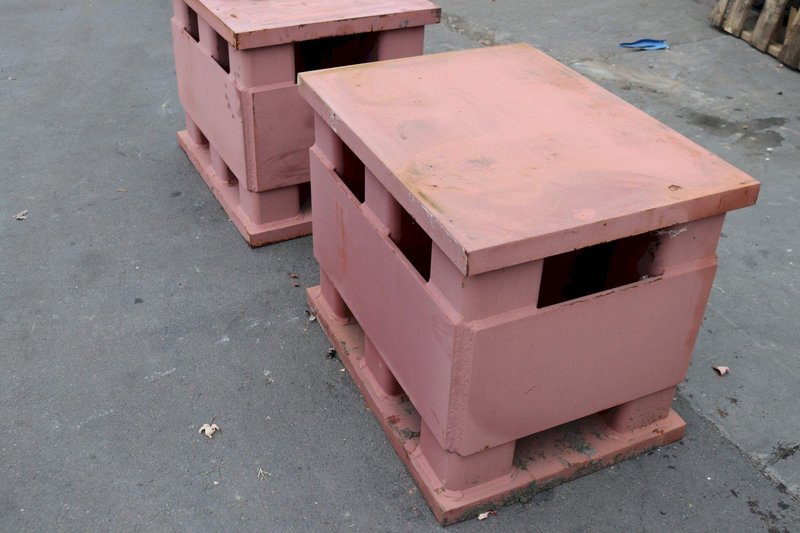 SET OF TWO CUSTOM 32&#039; X 24&#039; STEEL RISER BLOCKS:  STOCK #72536
