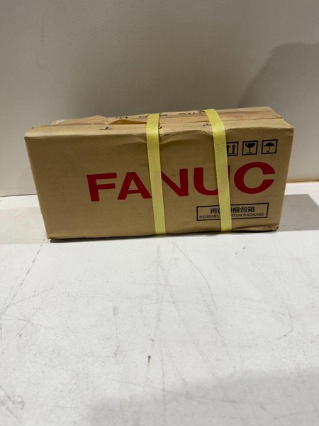 FANUC A06B-0213-B100 SERVO MOTORS NEW WITH BOX