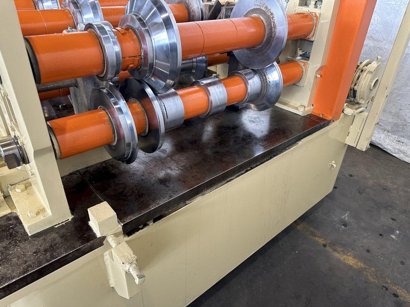 10 STAND X 3.5&quot; ARBOR X 42&quot; BRADBURY STANDING SEAM 360 &amp; STANDING SEAM RAFTED ROLLFORMER. STOCK # 0733822