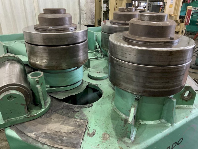 6"X 6" X 5/8" ROUNDO MODEL R6 ANGLE BENDING ROLL : STOCK #80903