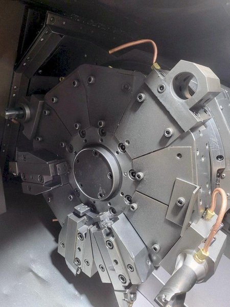 FUJI TNW-35TR 6-AXIS TWIN SPINDLE LIVE TOOL LATHE W/ GANTRY LOADER, 2007- Twin Turrets, 8″ Chucks x2