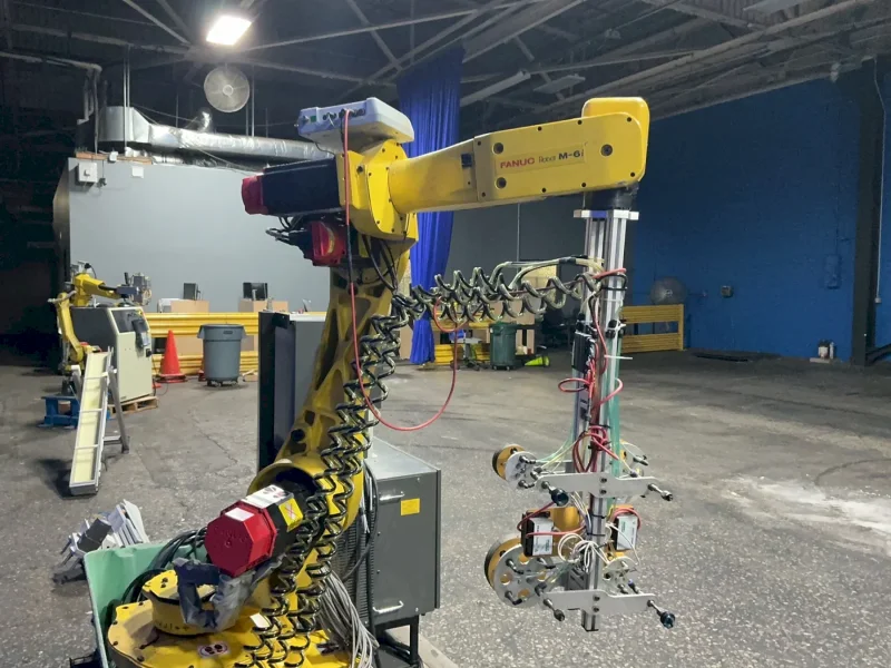 FANUC ROBOT  -  M-6I
