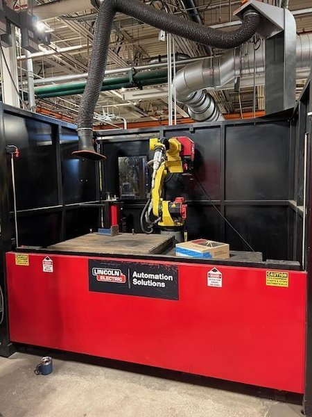 Lincoln Electric System 5 Robotic Welding Cell, 2013 – Fanuc ARCMate 100iC, Lincoln R350 350 Amp Power Supply