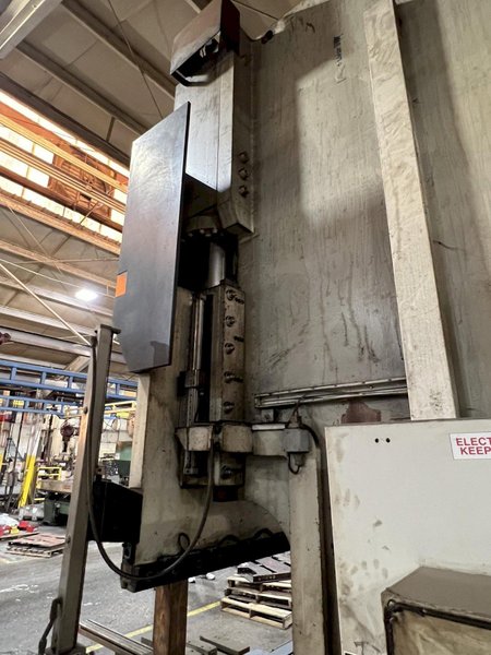 350 TON LTV STRIPPIT PRESS BRAKE STOCK #3402