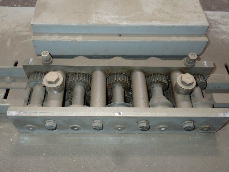 LOCKFORMER 20 GAUGE X 5 STATIONS ROLL FORMER  -  SS1598