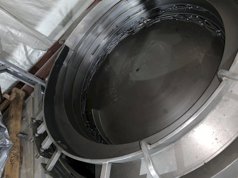 36&quot; Clock Wise Vibratory Bowl