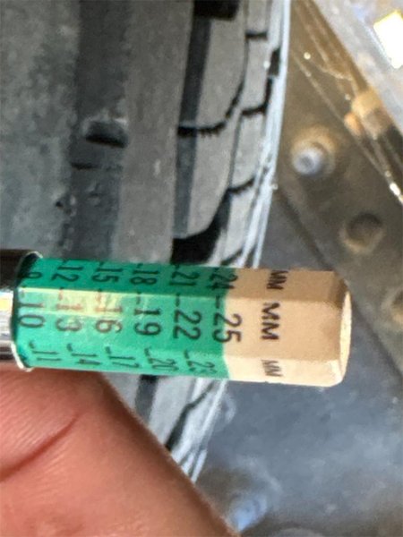 2020 Freightliner Cascadia 1FUJHHDV9LLLC1673