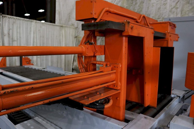 20' X 24' HEM #VT130 HA 60 SMART SAW VERTICAL SAW: STOCK #69737