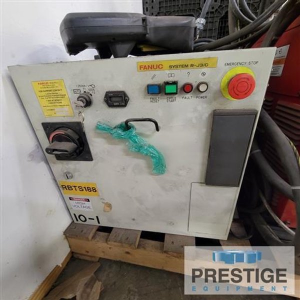 Fanuc ARC Mate 100iBe 6-Axis CNC Welding Robot with Lincoln Welder