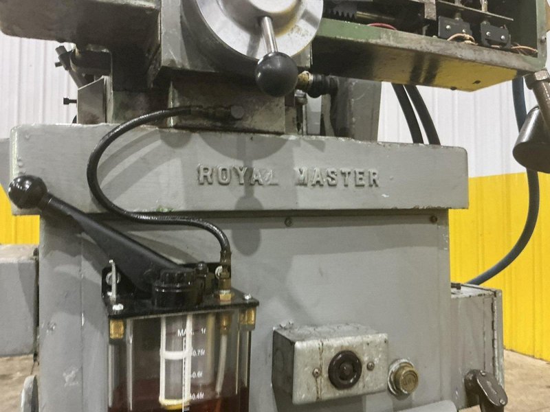 1.5" ROYAL MASTER MODEL #TG-12 PRECISE O MATIC CENTERLESS GRINDER: YOBRO #25278